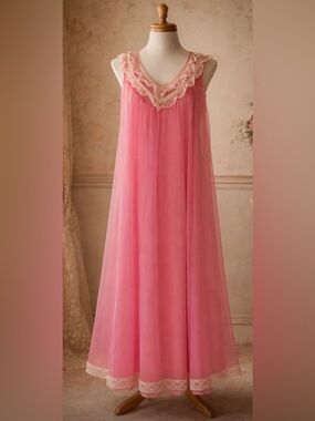 VINTAGE CHIFFON NIGHTGOWN DRESS